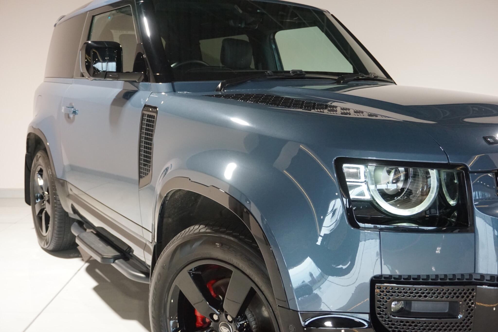 Land Rover Defender 90 3.0 D250 MHEV X-Dynamic HSE SUV 3dr Diesel Auto 4WD Euro 6 (s/s) (250 ps)